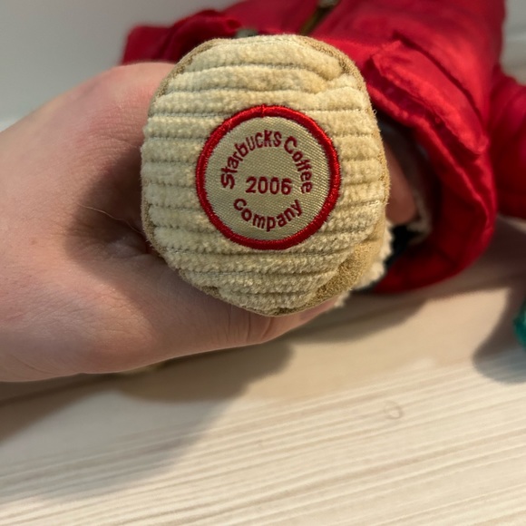 Starbucks Bearista 2006 51st Edition Red Parka - Picture 3 of 5